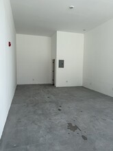 364 Summit Ave, Jersey City, NJ à louer Photo intérieure- Image 2 de 4