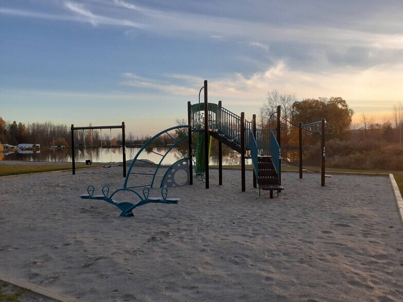 1789 Rainbow Valley Rd W, Minesing, ON à vendre - Aérien - Image 2 de 13