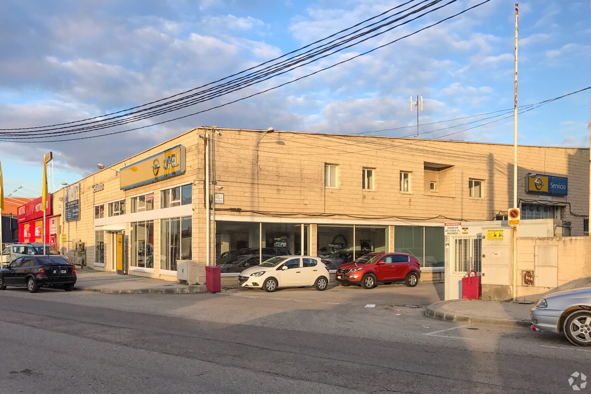 Industrial in Fuenlabrada, Madrid for lease Primary Photo- Image 1 of 2