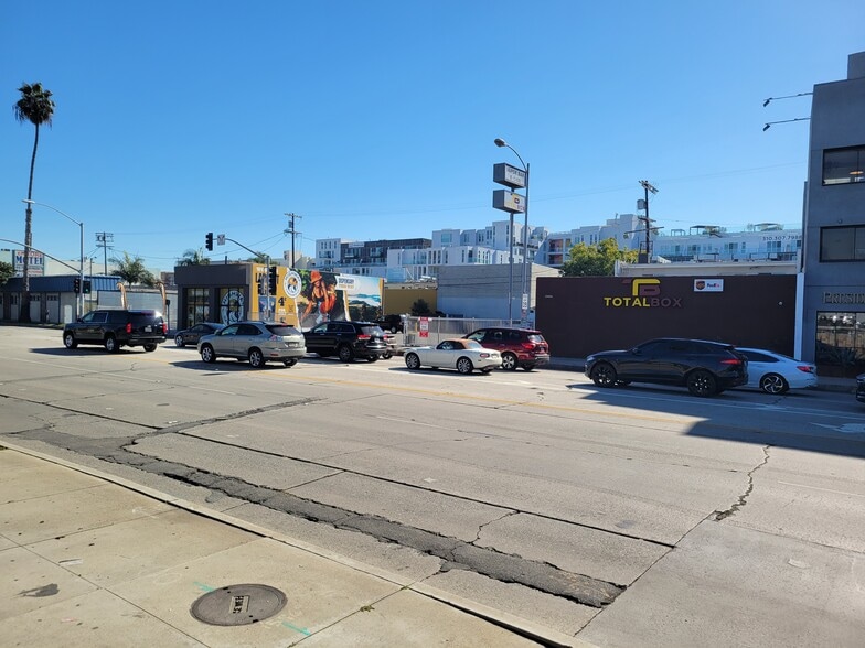 13456-13468 Washington Blvd, Marina Del Rey, CA for lease - Building Photo - Image 3 of 3