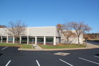 More details for 33801 Curtis Blvd, Eastlake, OH - Multiple Space Uses for Lease