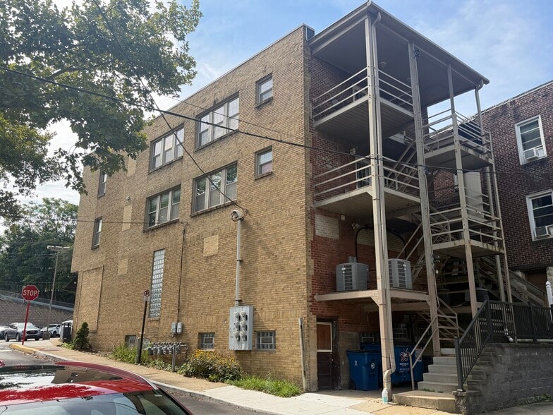 2830 W Liberty Ave, Pittsburgh, PA à vendre - Photo du bâtiment - Image 3 de 25