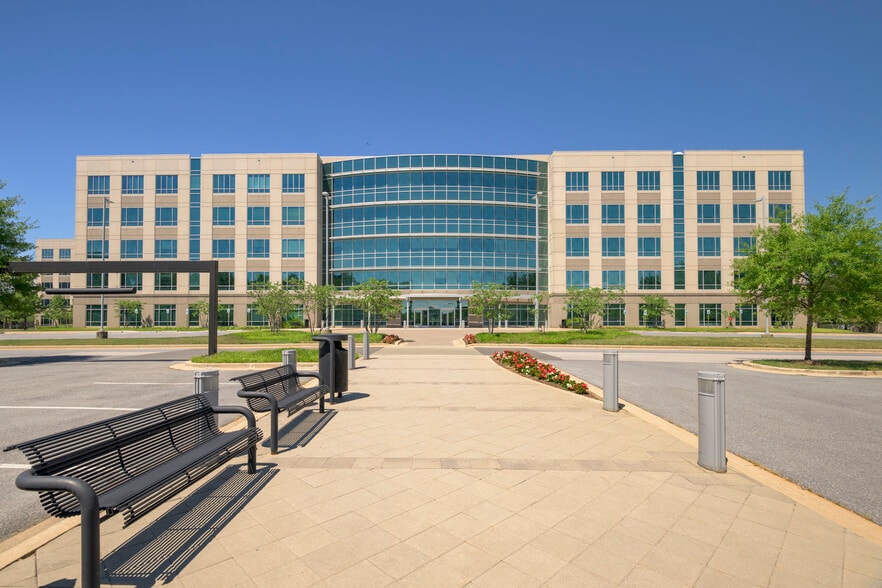 302 Sentinel Dr, Annapolis Junction, MD for lease - Building Photo - Image 1 of 5