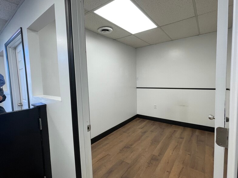 6750-6794 N Academy Blvd, Colorado Springs, CO for lease - Interior Photo - Image 2 of 20