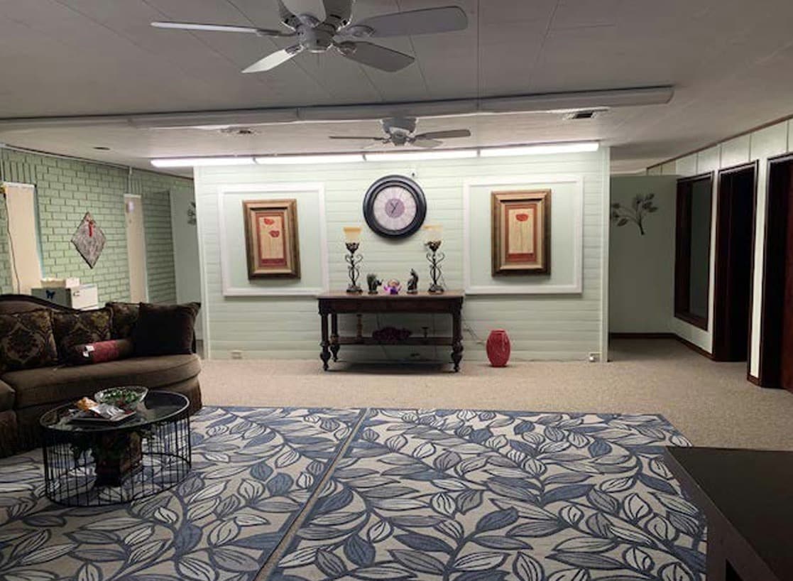 2409 7th St, Bay City, TX for sale Interior Photo- Image 1 of 6