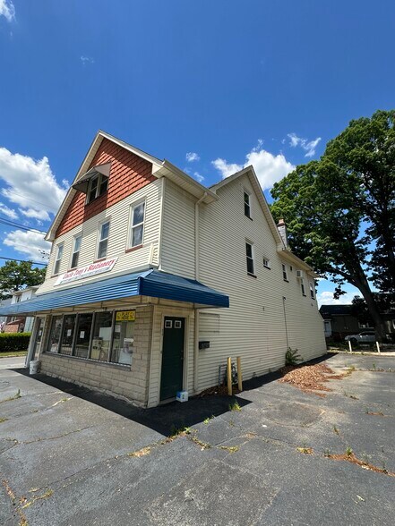 213 Van Winkle Ave, Hawthorne, NJ à vendre - Photo du bâtiment - Image 3 de 6