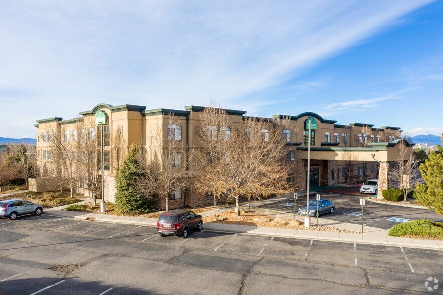 8000 E Peakview Ave, Greenwood Village, CO à vendre - Photo du bâtiment - Image 2 de 18
