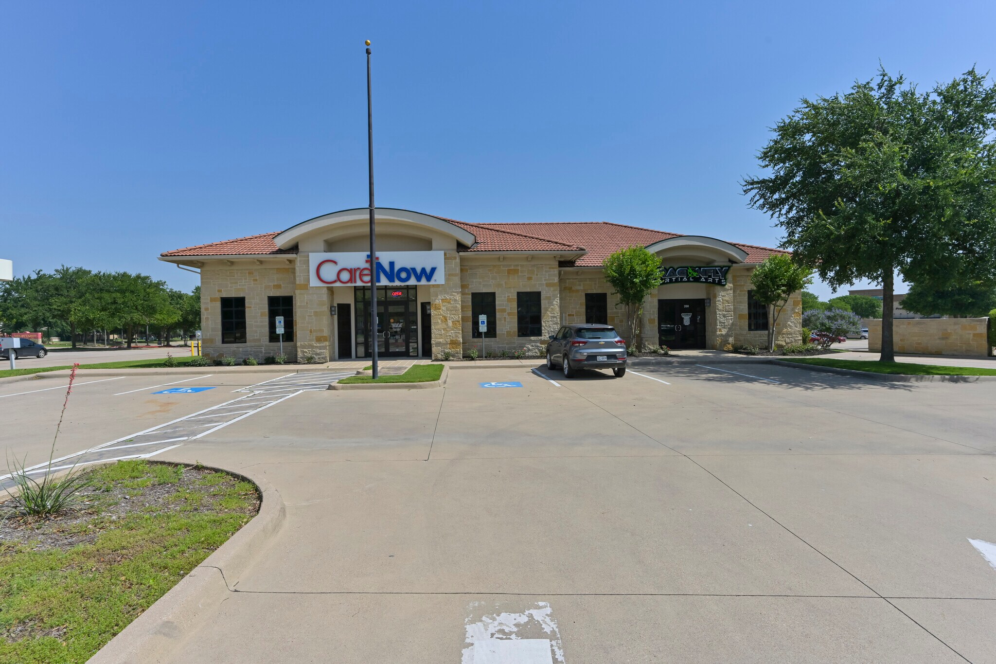 6200 Eldorado Pky, McKinney, TX à louer Photo du bâtiment- Image 1 de 2