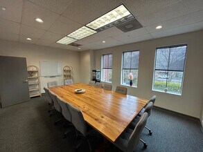2000 Sam Rittenberg Blvd, Charleston, SC for lease Interior Photo- Image 1 of 13