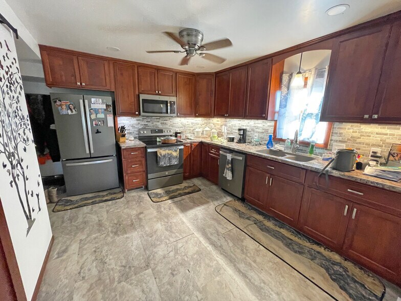 N696 County Highway S, Antigo, WI à vendre - Photo du bâtiment - Image 3 de 40