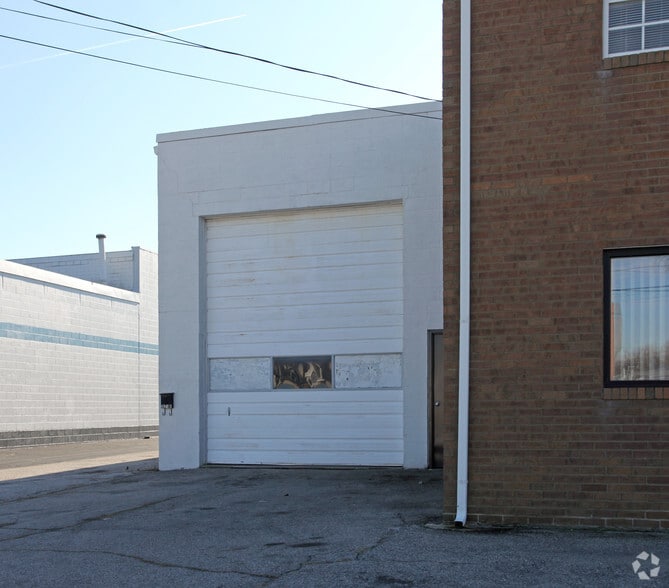 3621 Marine Rd, Toledo, OH for lease - Building Photo - Image 2 of 2