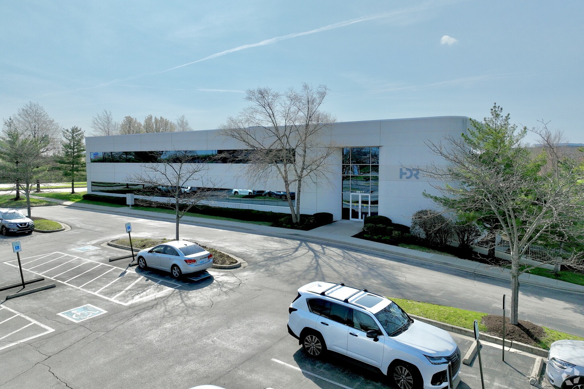2517 Sir Barton Way, Lexington, KY for lease Primary Photo- Image 1 of 6