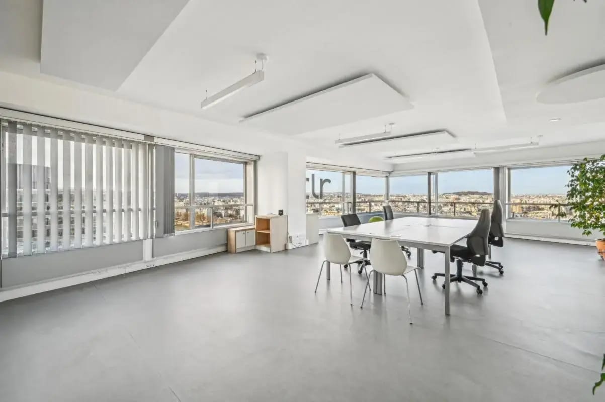 21-25 Quai André Citroën, Paris for lease Interior Photo- Image 1 of 12