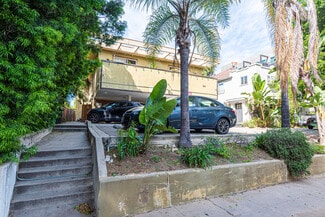 Plus de détails pour 635 N Beachwood Dr, Los Angeles, CA - Multi-résidentiel à vendre