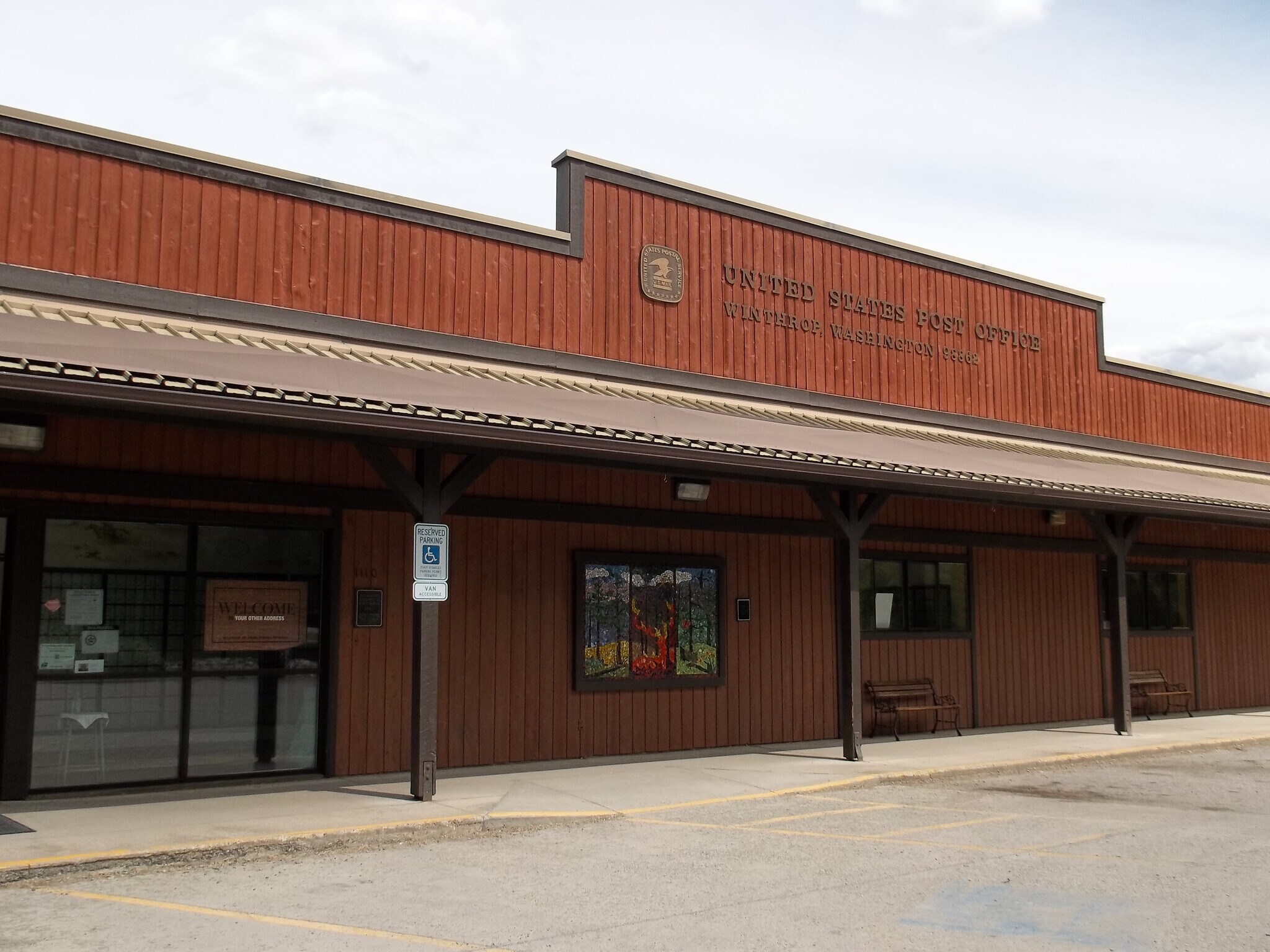 1110 State Route 20, Winthrop, WA for sale Primary Photo- Image 1 of 1