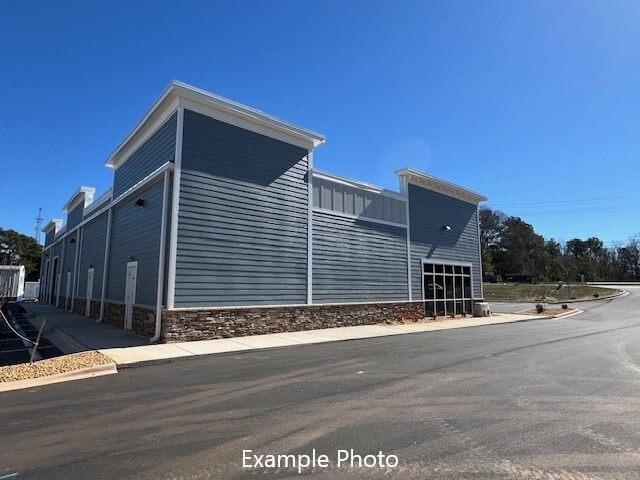 920 Brawley School Rd, Mooresville, NC for lease - Building Photo - Image 2 of 8