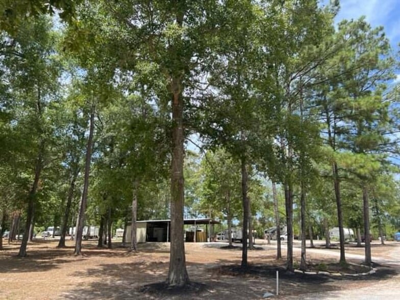 6300 FM 3081, Willis, TX for sale - Building Photo - Image 3 of 10