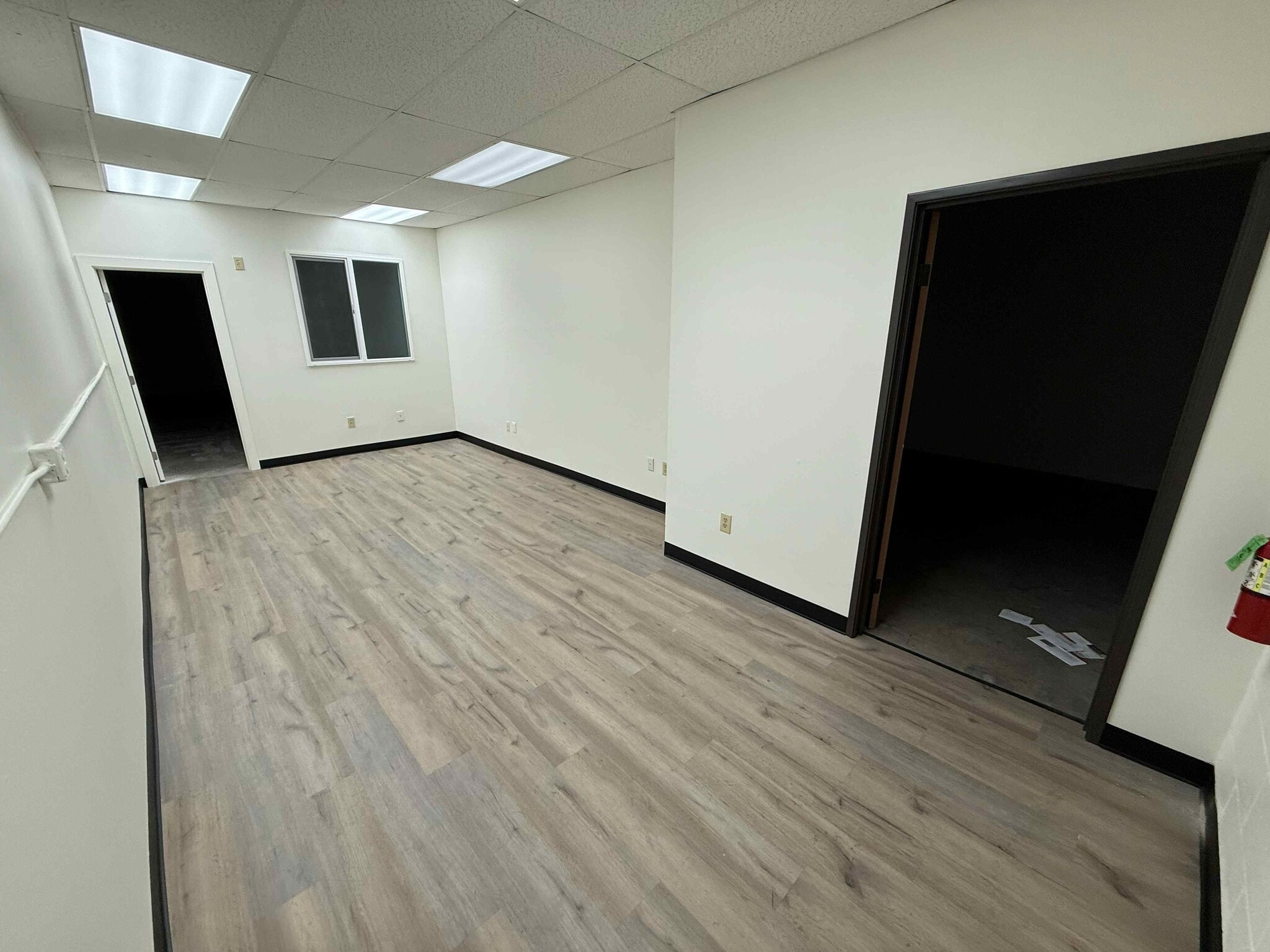 8100-8110 Remmet Ave, Canoga Park, CA for lease Interior Photo- Image 1 of 3