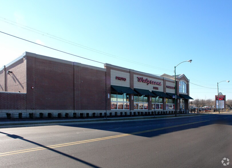 833 W 115th St, Chicago, IL à louer - Photo principale - Image 1 de 4