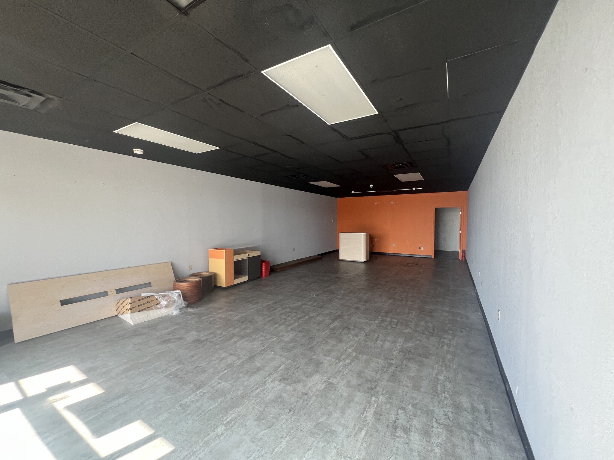 1501 S Sunnylane Rd, Oklahoma City, OK for lease Interior Photo- Image 1 of 5