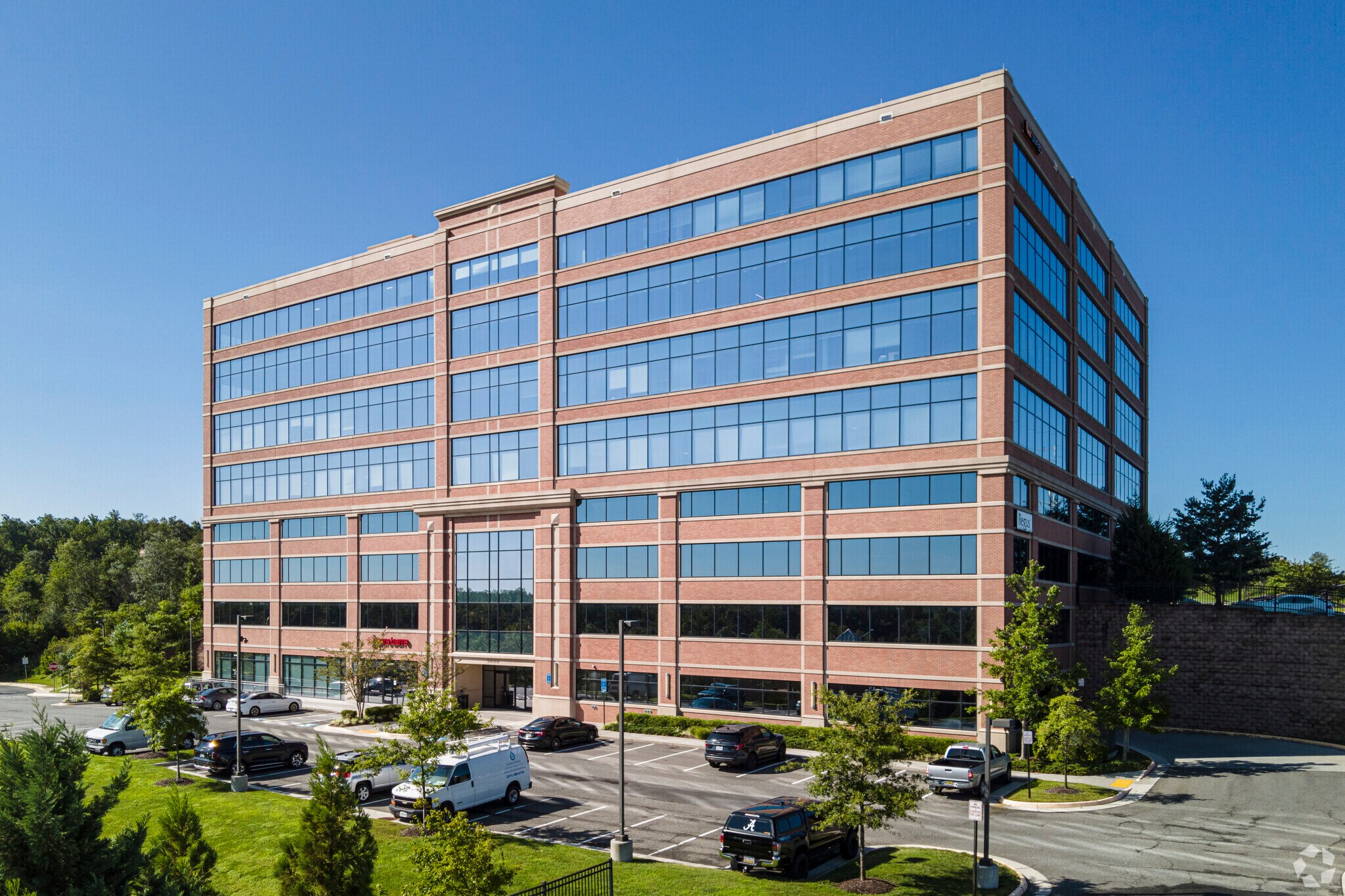 5680 King Centre Dr, Kingstowne, VA for lease Building Photo- Image 1 of 8