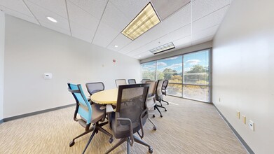 4819 Emperor Blvd, Durham, NC à louer Photo intérieure- Image 1 de 10