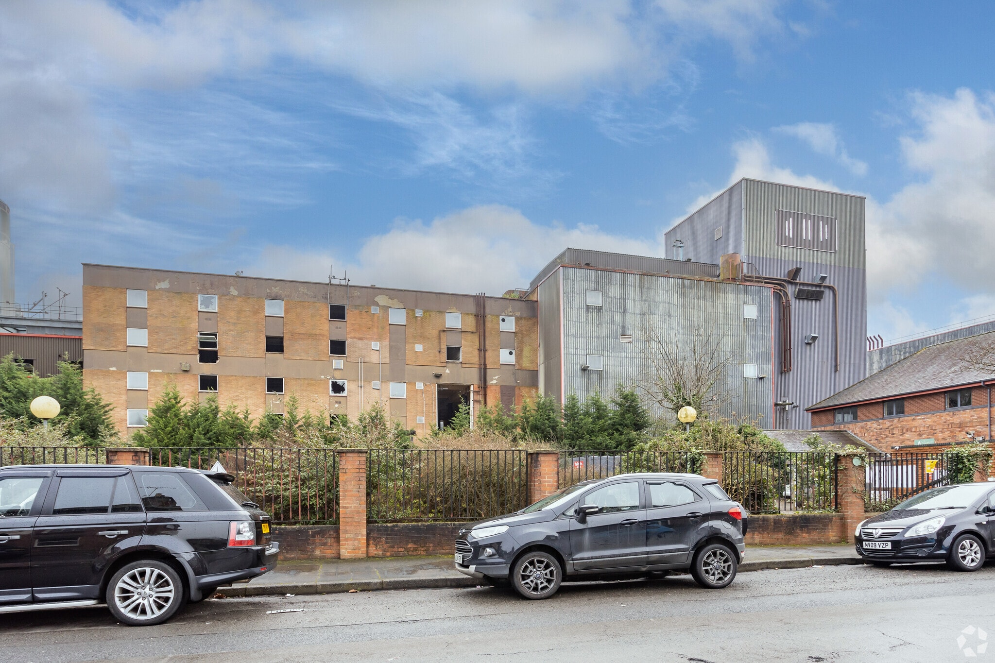Cross St, Burton-On-Trent for sale Primary Photo- Image 1 of 9
