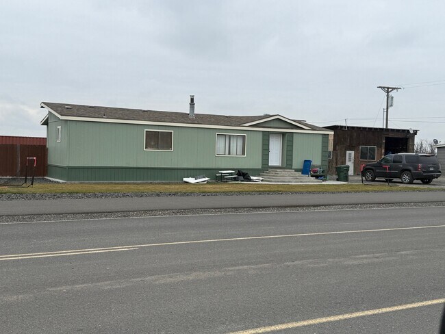Plus de détails pour 1555 E Airport Rd, Hermiston, OR - Multi-résidentiel à vendre