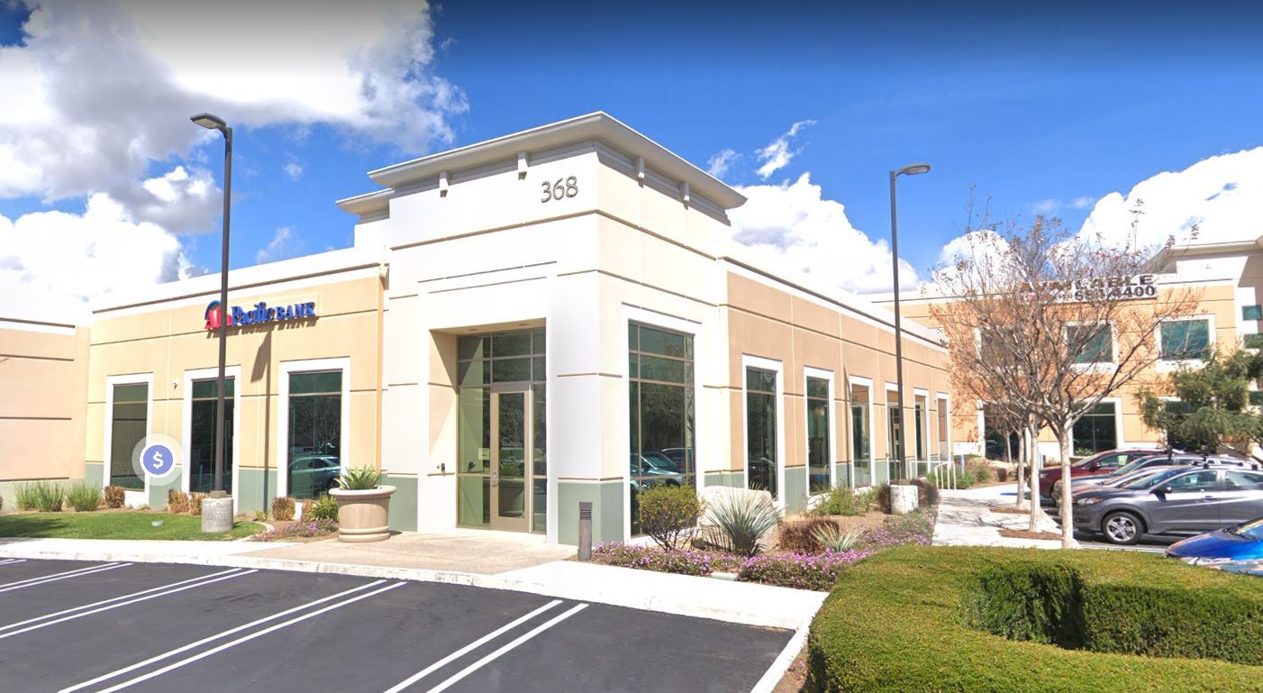 368 E Vanderbilt Way, San Bernardino, CA à louer Photo du bâtiment- Image 1 de 13