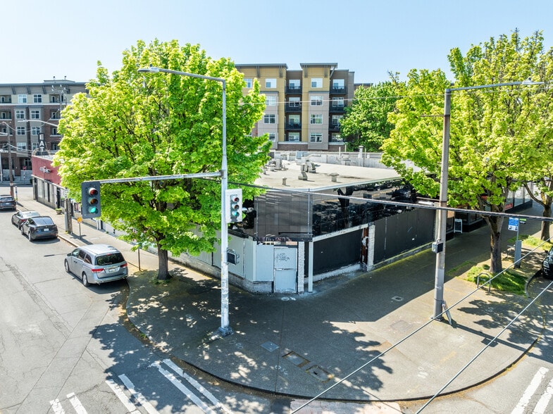 2001 NW Market St, Seattle, WA for lease - Building Photo - Image 1 of 2