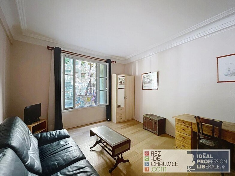 Bureau dans Paris à vendre - Photo du bâtiment - Image 2 de 5