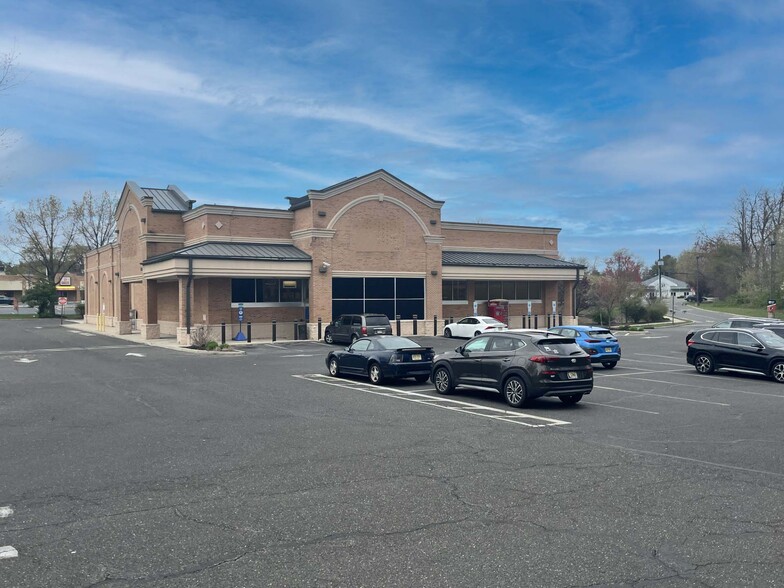 235 N Maple Ave, Marlton, NJ for lease - Building Photo - Image 1 of 6