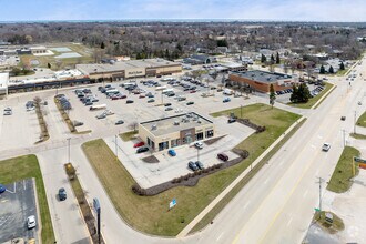 2408-5141 Douglas Ave, Racine, WI - AERIAL  map view