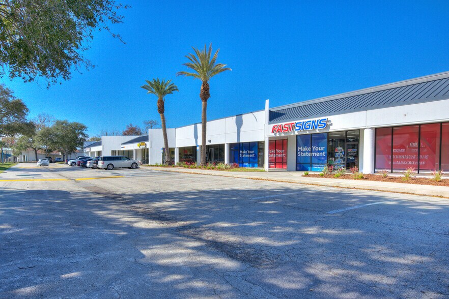 8535 Baymeadows Rd, Jacksonville, FL à louer - Photo du bâtiment - Image 3 de 12
