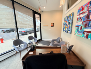 49-81 Cuttermill Rd, Great Neck, NY à louer Photo intérieure- Image 2 de 5