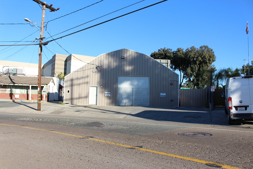 8181 Center St, La Mesa, CA for lease - Building Photo - Image 1 of 3