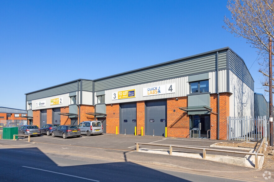 Holbeck, Leeds for lease - Primary Photo - Image 1 of 5