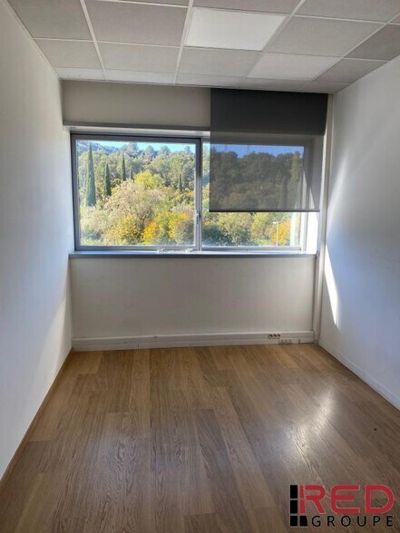 Bureau dans Aubagne à louer - Photo intérieure - Image 1 de 5