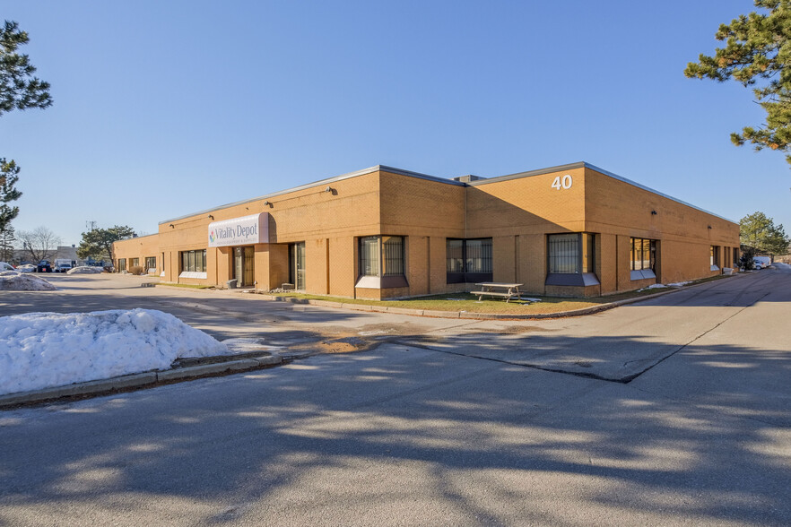 24 Viceroy Rd, Concord, ON for lease - Building Photo - Image 3 of 9