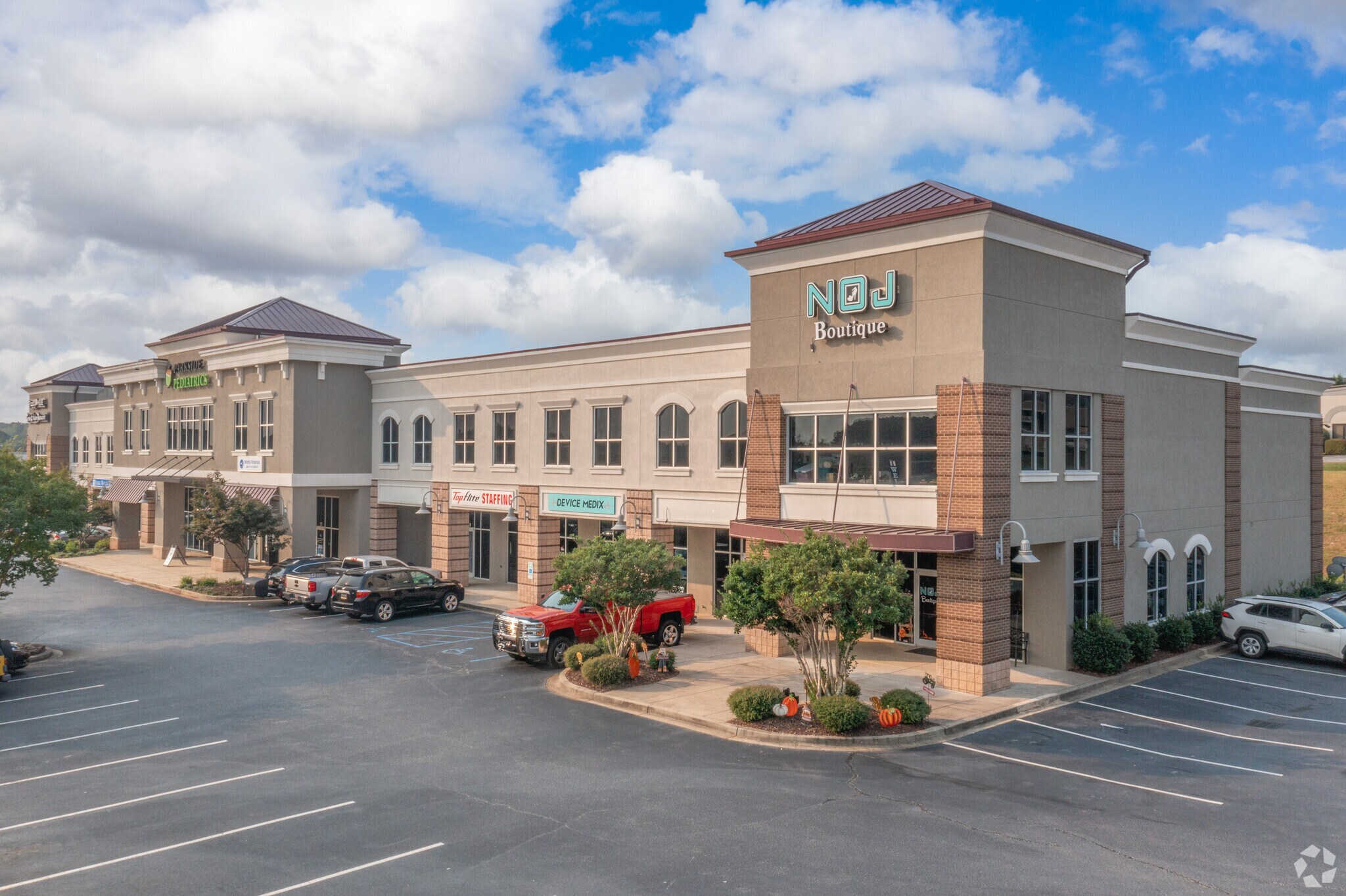 2-100 Halter Dr, Piedmont, SC for lease Primary Photo- Image 1 of 8