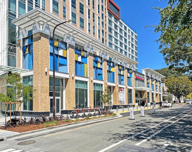 2121 Center St, Berkeley, CA à louer - Photo du bâtiment - Image 3 de 16