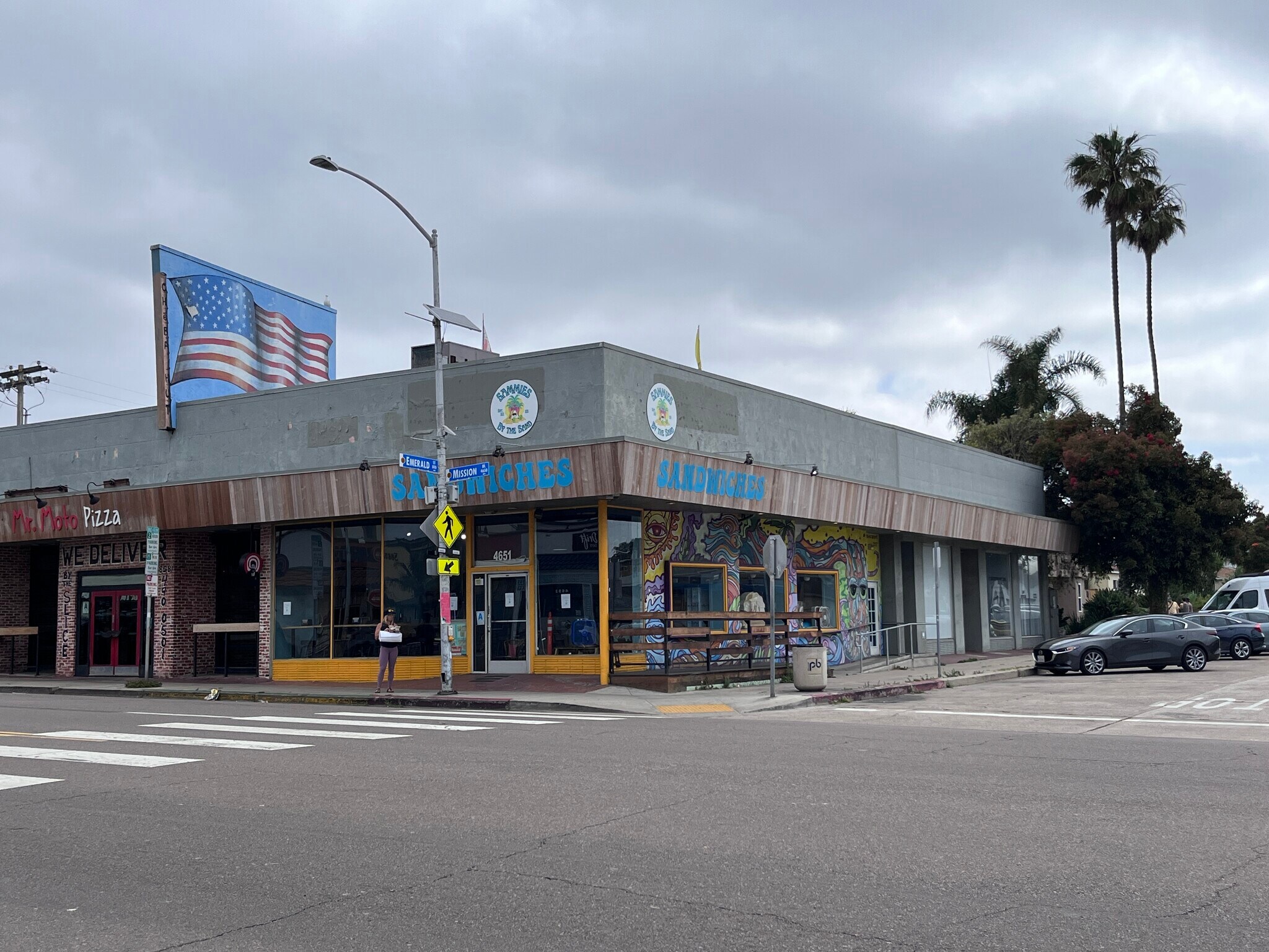 4651-4655 Mission Blvd, San Diego, CA à louer Photo du bâtiment- Image 1 de 2