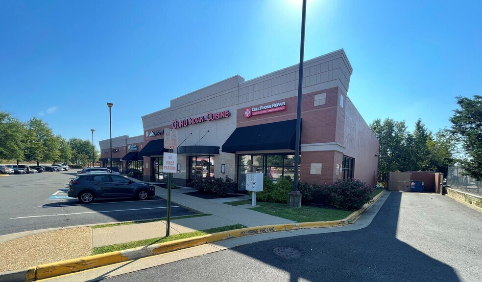 3120-3140 Cowan Blvd, Fredericksburg, VA for lease - Primary Photo - Image 1 of 5