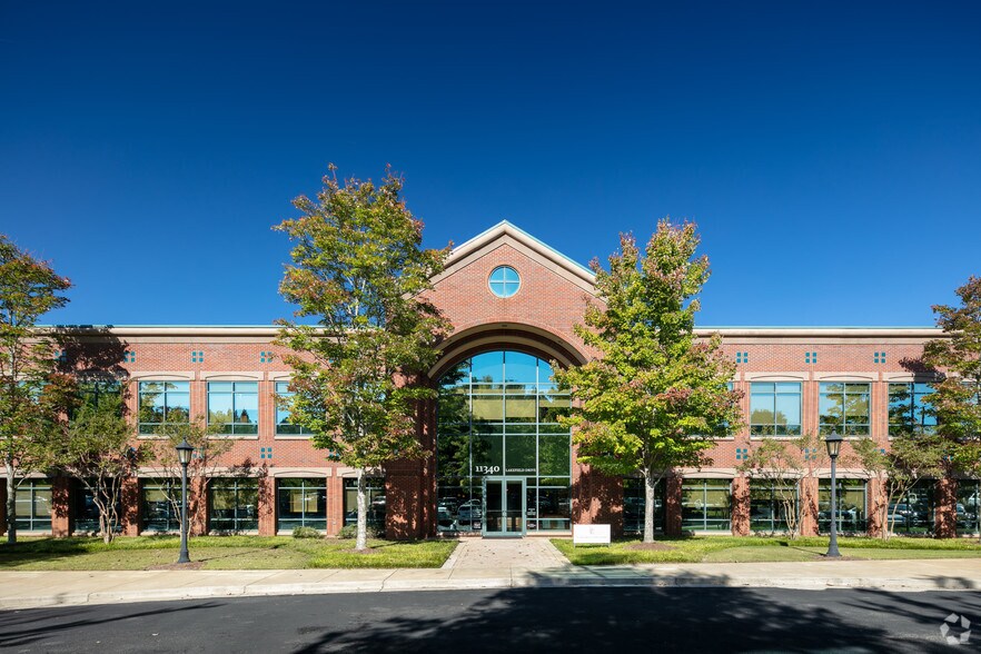 11340 Lakefield Dr, Duluth, GA à louer - Photo du bâtiment - Image 2 de 19