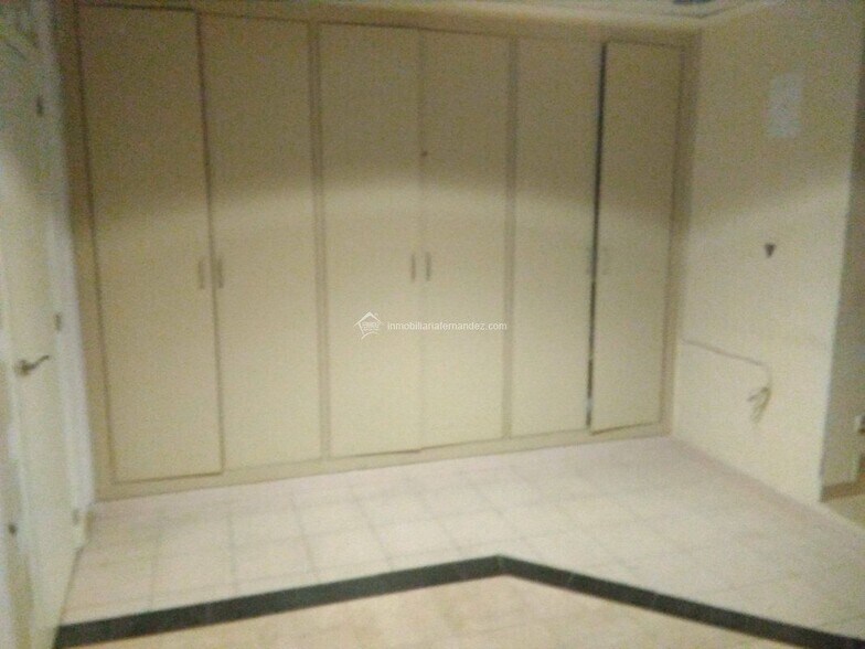 Commerce de détail dans Cáceres, Cáceres à louer - Photo du bâtiment - Image 3 de 8