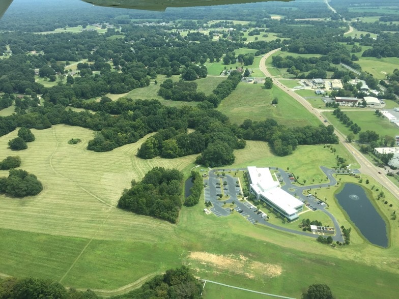 NWC Hwy 57 & Hwy 196, Piperton, TN for sale - Primary Photo - Image 1 of 5