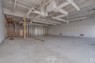 1825-1855 W Greenway Rd, Phoenix, AZ à louer Photo intérieure- Image 2 de 5