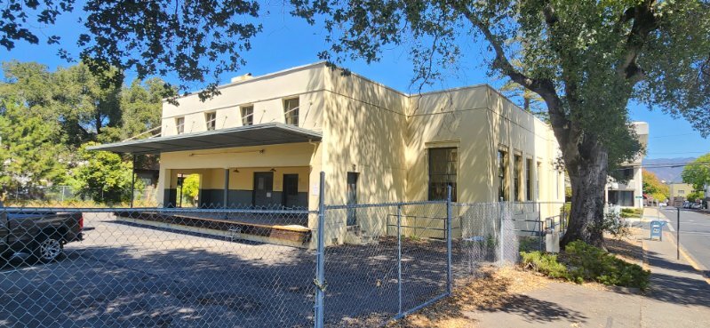 224 N Oak St, Ukiah, CA for lease - Building Photo - Image 1 of 29