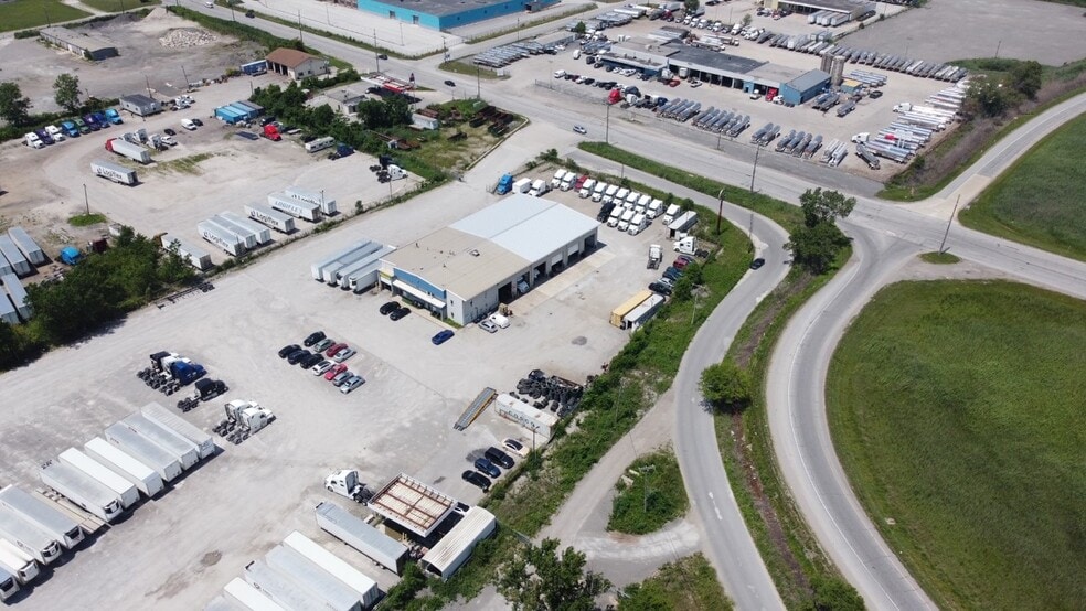 2399 E 15th Ave, Gary, IN à louer - Aérien - Image 3 de 14