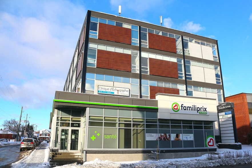 4 Rue Taschereau, Gatineau, QC à louer - Photo du bâtiment - Image 3 de 4